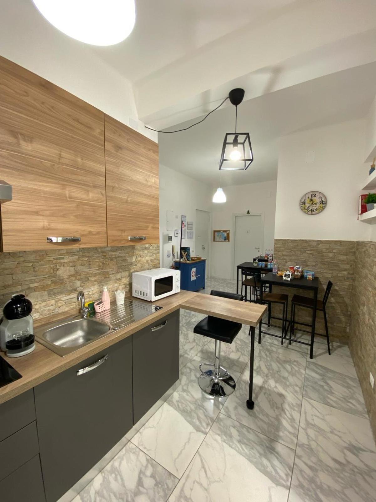 Ennio Rooms Bari Luaran gambar