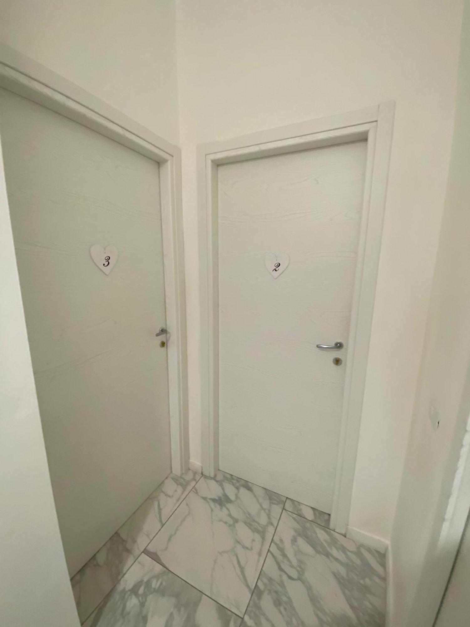 Ennio Rooms Bari Luaran gambar